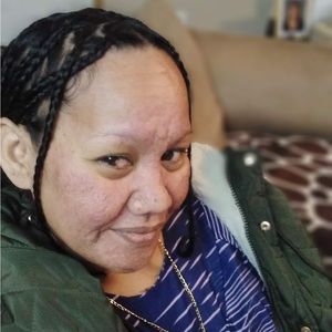 Meet your Posher, Esther